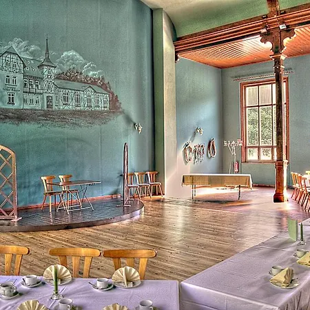 Konukevi Schloss Hubertus