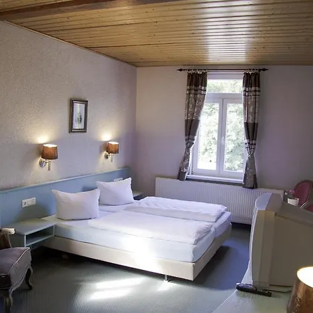 Gasthof Schloss Hubertus Guest house Erfurt